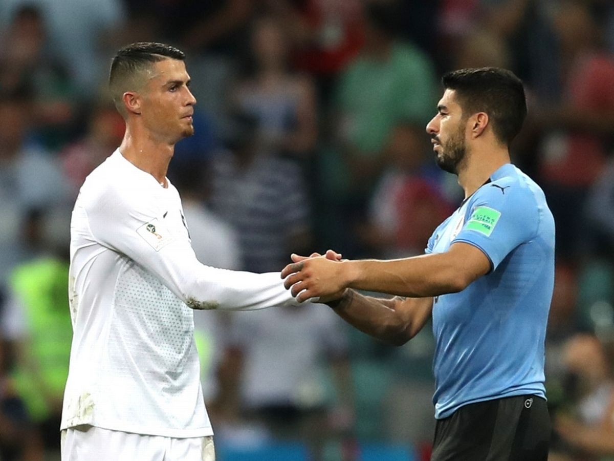 suarez dam phan voi juventus anh 1