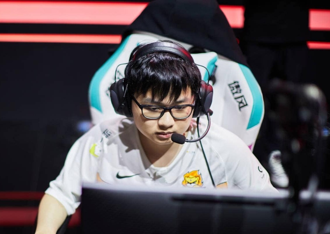 'Than rung Viet Nam' noi bat tai LMHT Trung Quoc hinh anh