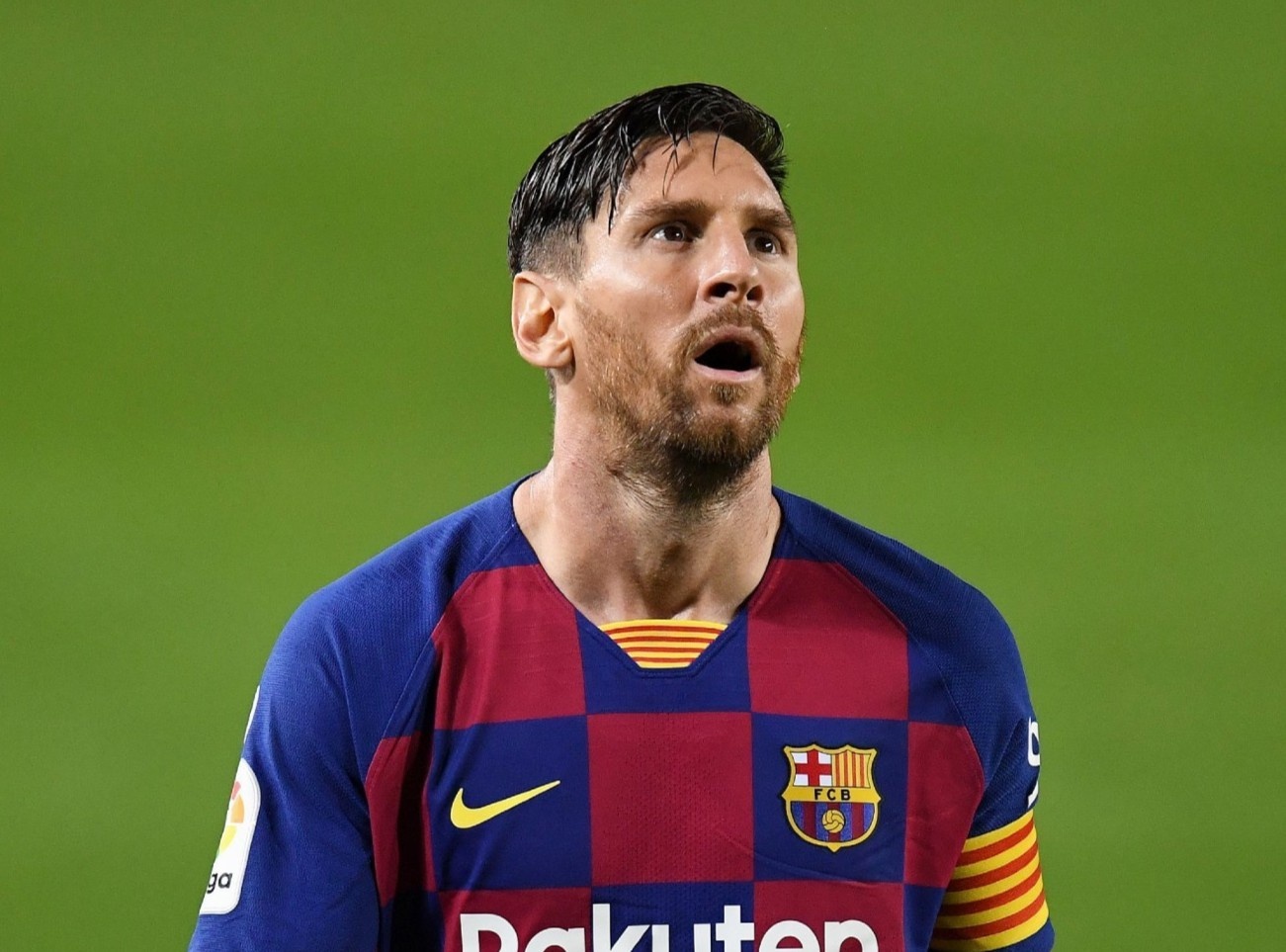 Vu Messi doi ra di nhung quyet dinh o lai Barca hinh anh
