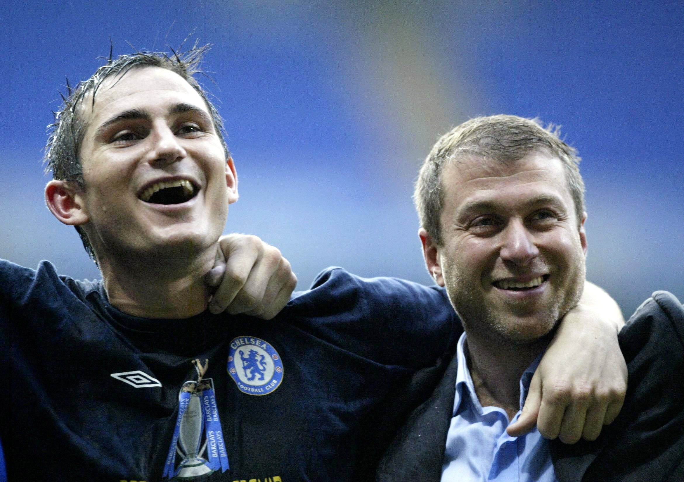 Ty phu Abramovich day HLV Lampard vao canh bac tat tay hinh anh