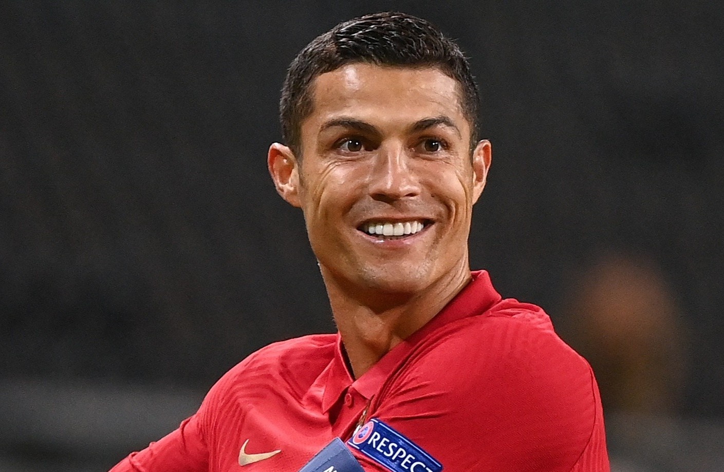 Ronaldo: 'Toi hung phan khi bi huyt sao' hinh anh