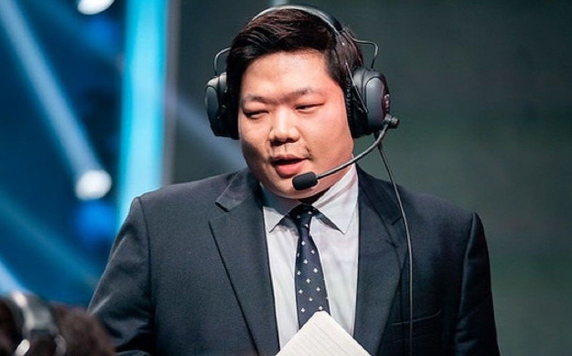 HLV Kim tu chuc sau vu mat ve du Chung ket the gioi hinh anh