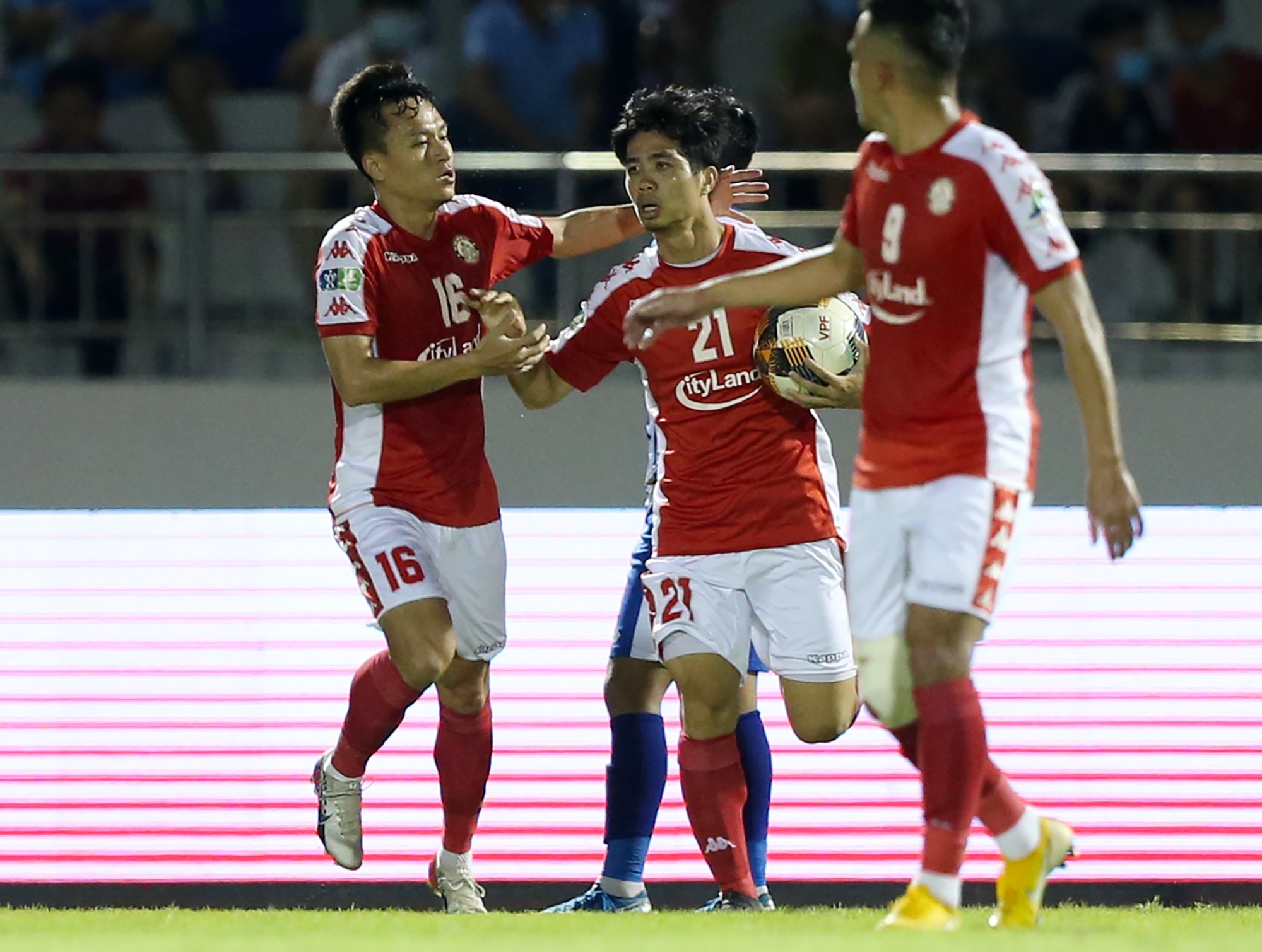 cong phuong vang mat anh 2