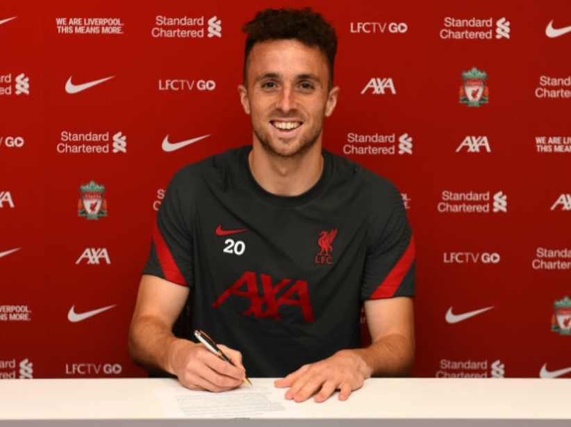 Liverpool cong bo tan binh thu 2 trong vong 24 gio hinh anh