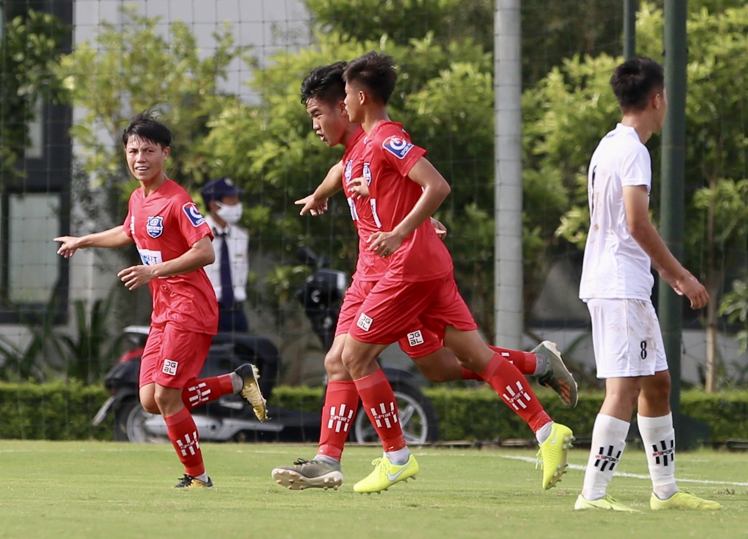 em ho cong phuong anh 1