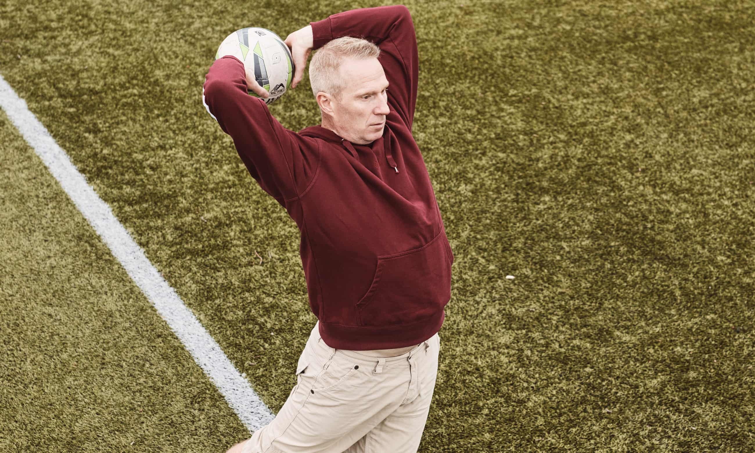 hlv nem bien cua liverpool anh 1