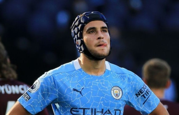 'Cac hau ve Man City da mac loi co ban' hinh anh