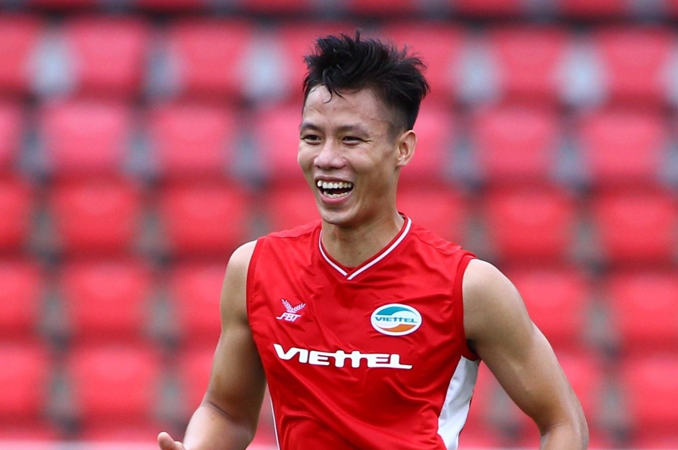 CLB Viettel da noi bo truoc cuoc doi dau doi TP.HCM hinh anh