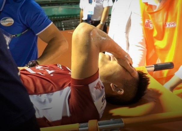 Cuu tuyen thu U23 Viet Nam keu la tren cang vi chan thuong hinh anh