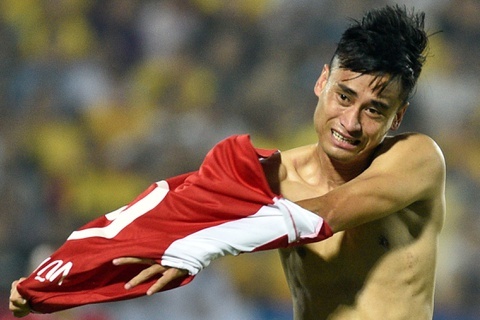 CLB Ha Noi chieu mo cuu tuyen thu Viet Nam hinh anh