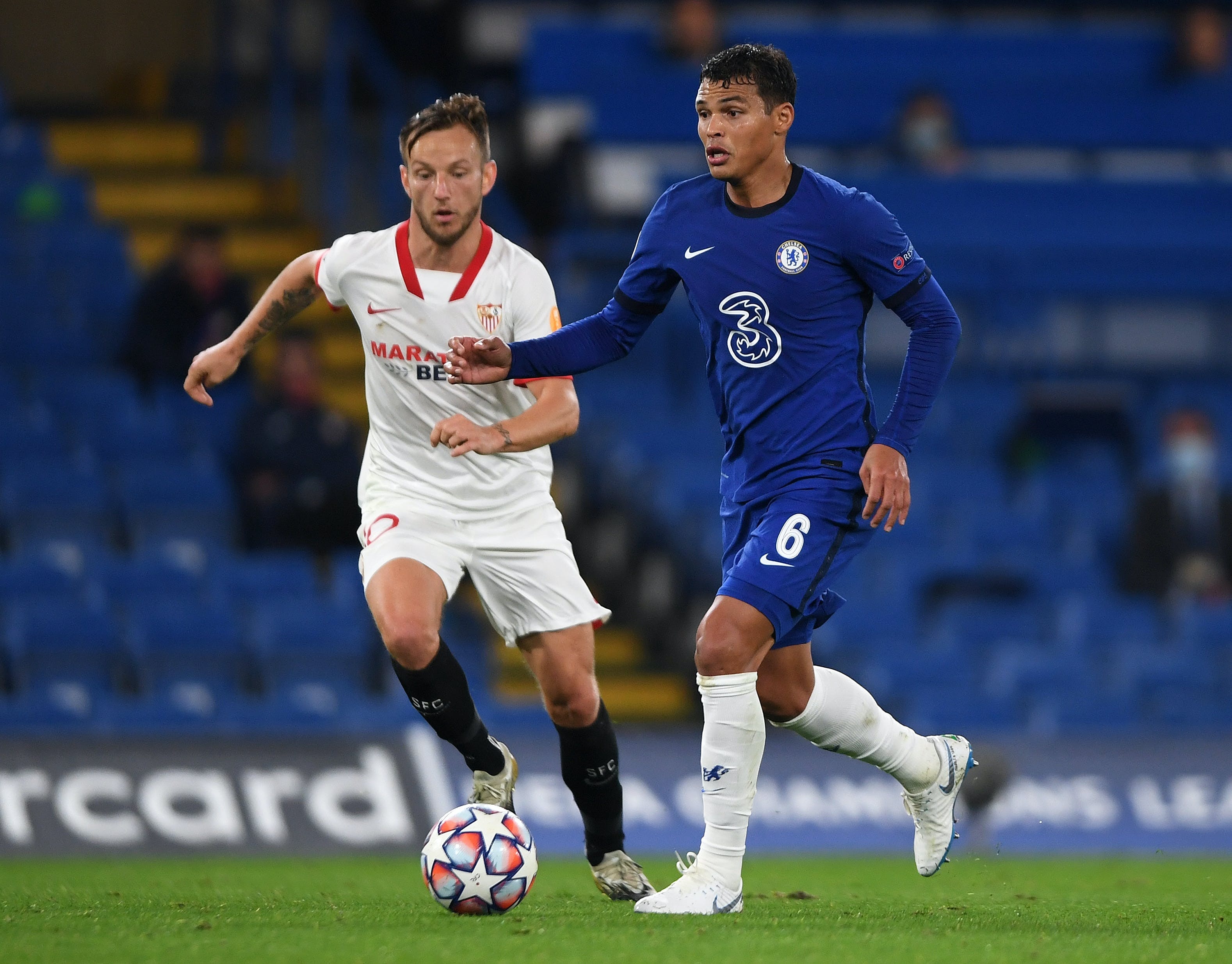 thiago silva duoc khen anh 1