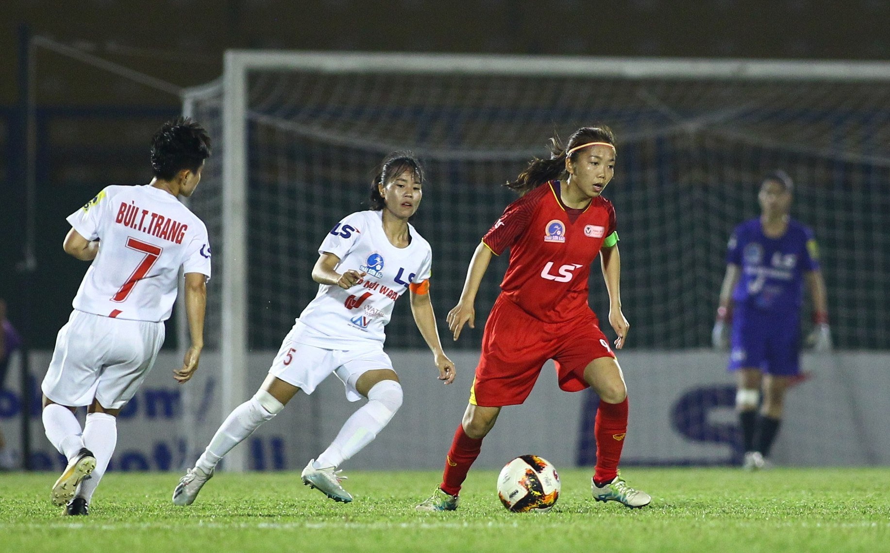 giai nu vo dich quoc gia anh 3