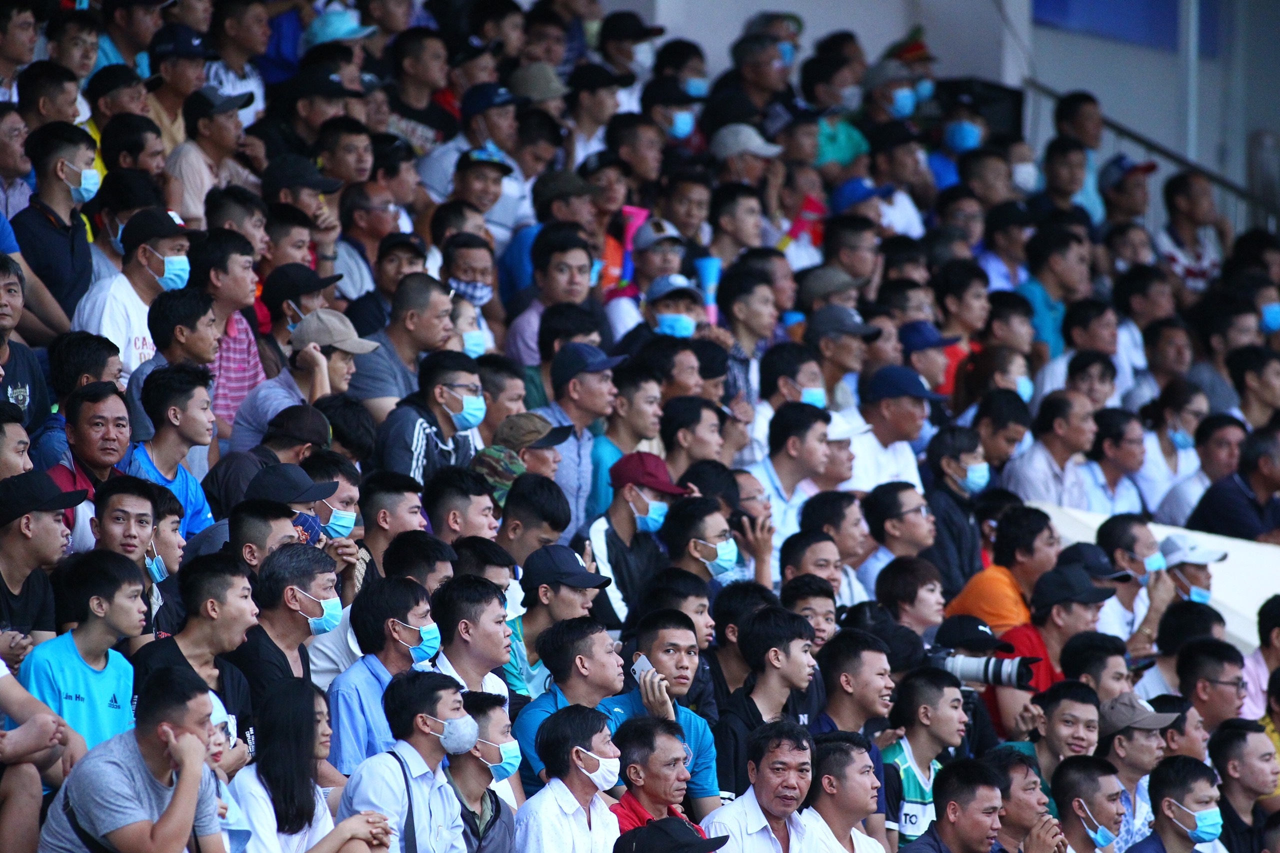 CDV Binh Dinh den san chat kin cho doi nha thang hang V.League hinh anh