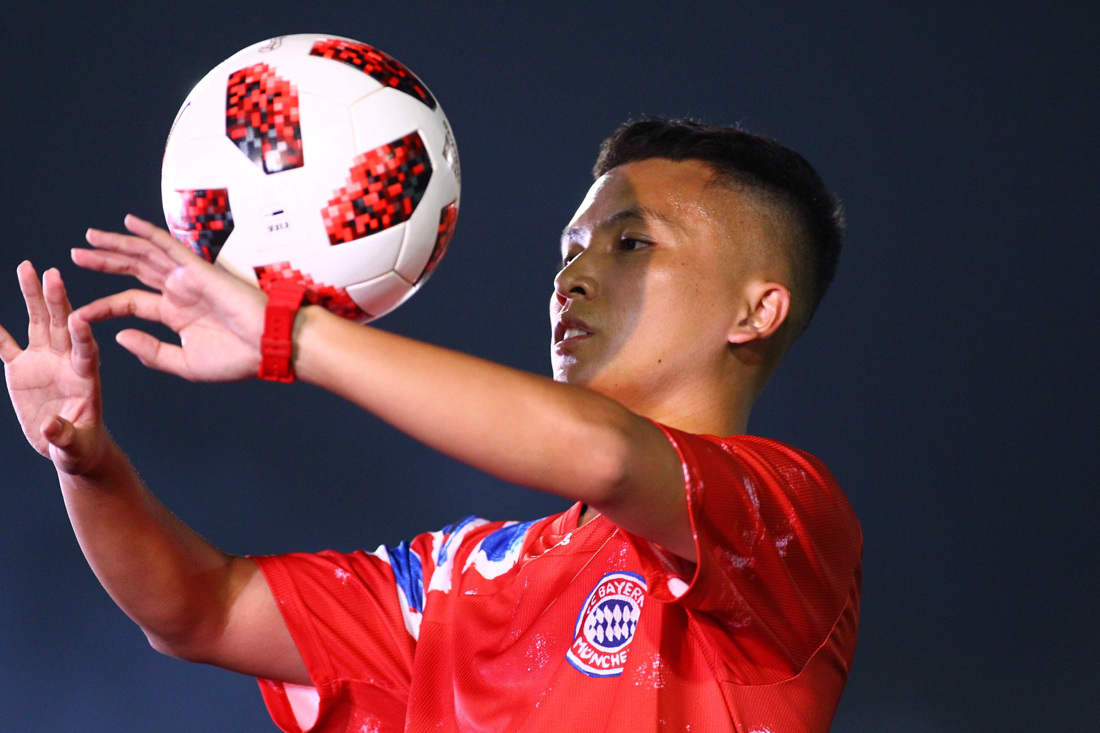 vo hung dung va sao viet anh 8