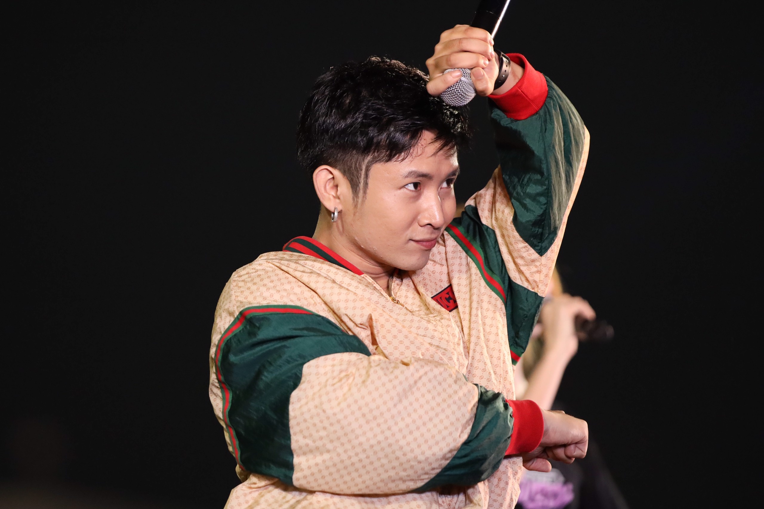 vo hung dung va sao viet anh 9