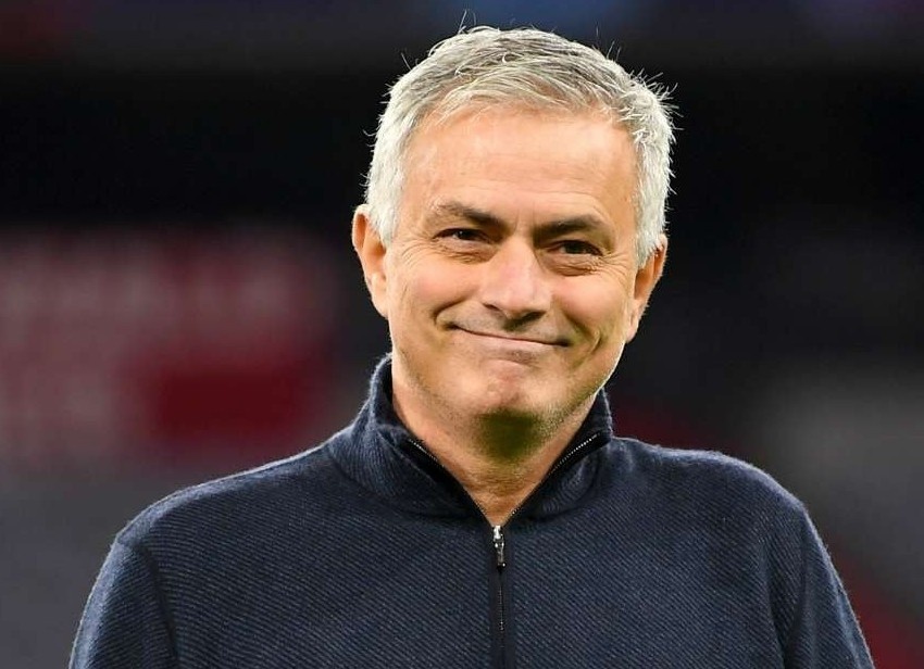 Mourinho dang la HLV hay nhat Premier League? hinh anh