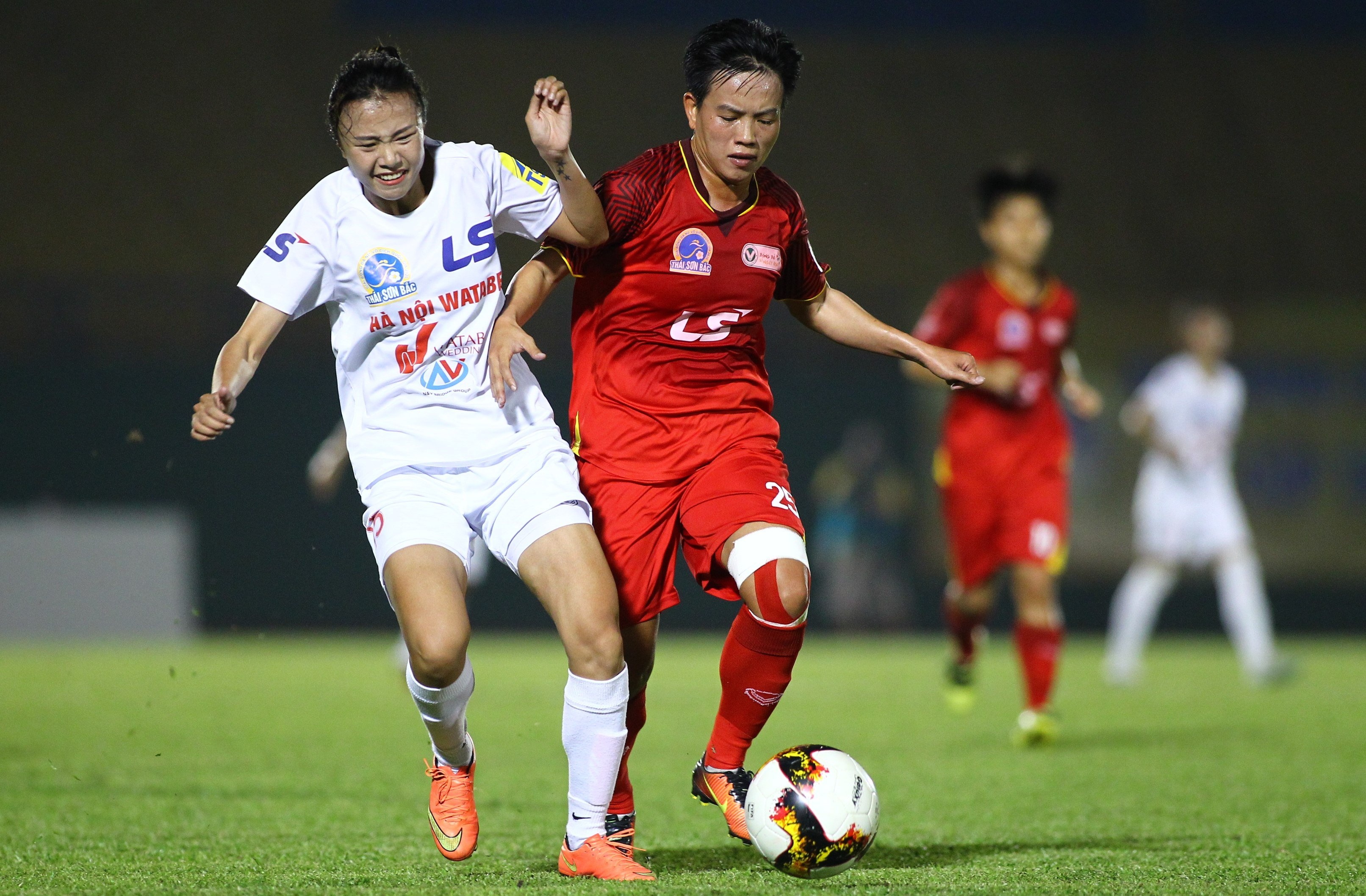 giai nu vo dich quoc gia anh 7