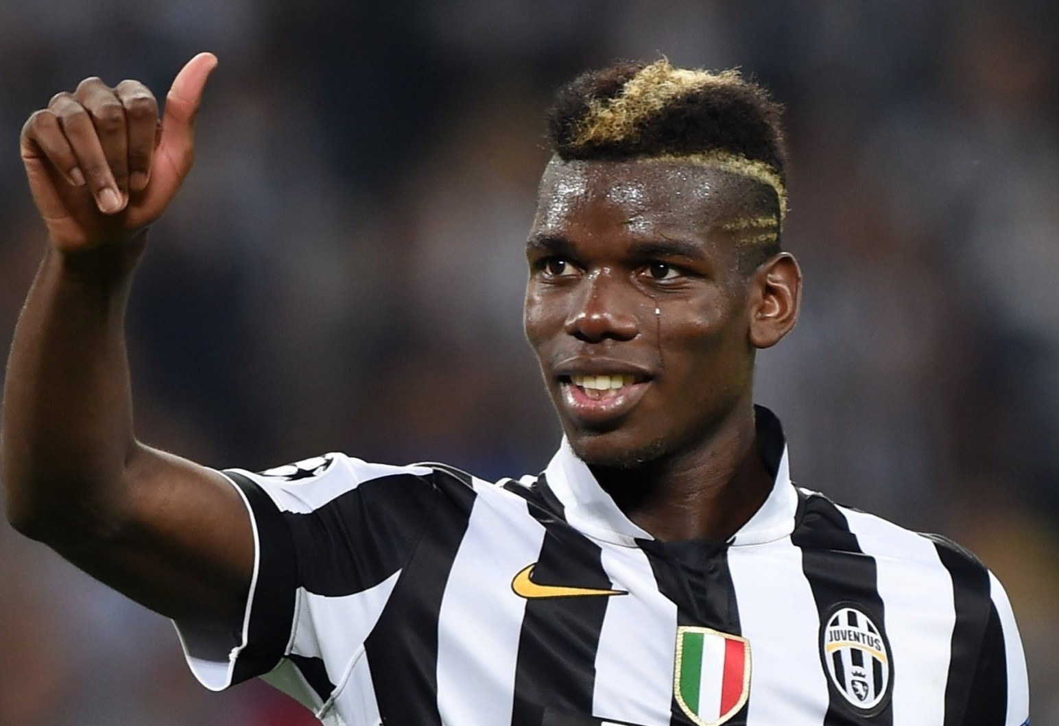 Raiola: 'Pogba co the tro ve Juventus' hinh anh