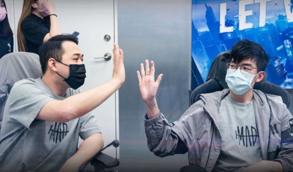 team flash vs mad team anh 1