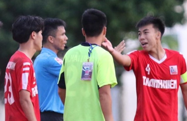 HLV U21 CAND chi trich trong tai va doi thu khi bi loai hinh anh