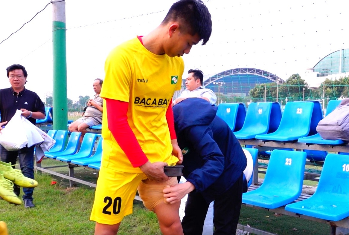 Phan Van Duc chuom da sau buoi tap du van dong nhe hinh anh