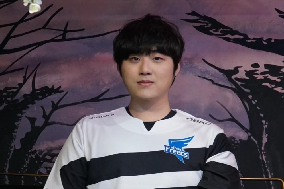 Bang toa sang trong ngay gap lai T1 hinh anh