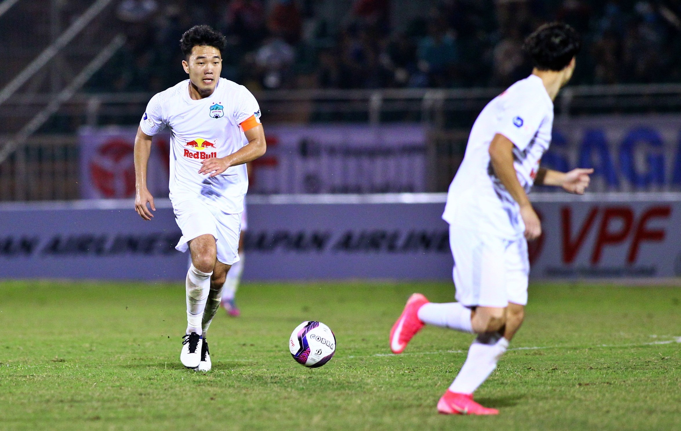 xuan truong duoc so voi alonso anh 1