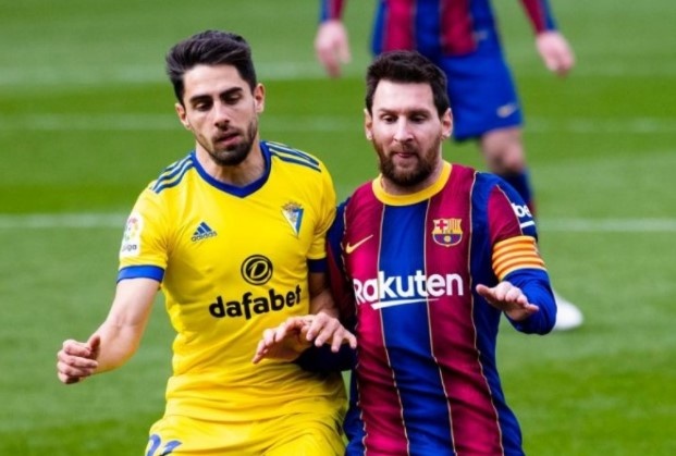 Barca roi chien thang trong ngay Messi lap ky luc hinh anh