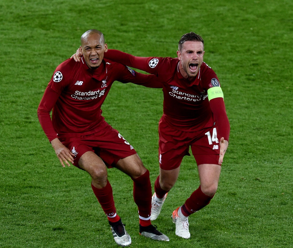 con khung hoang cua liverpool anh 2