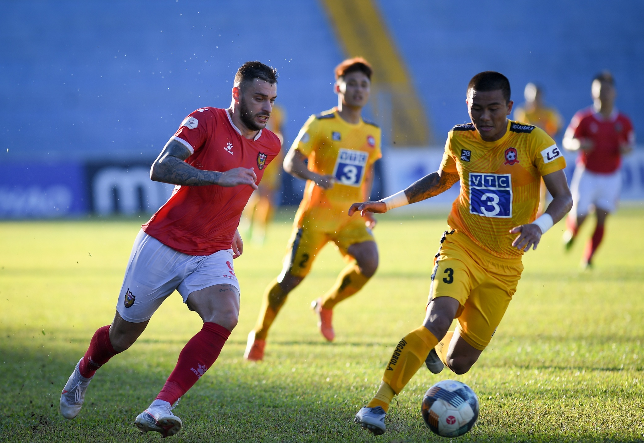 ngoai binh brazil o v.league anh 6