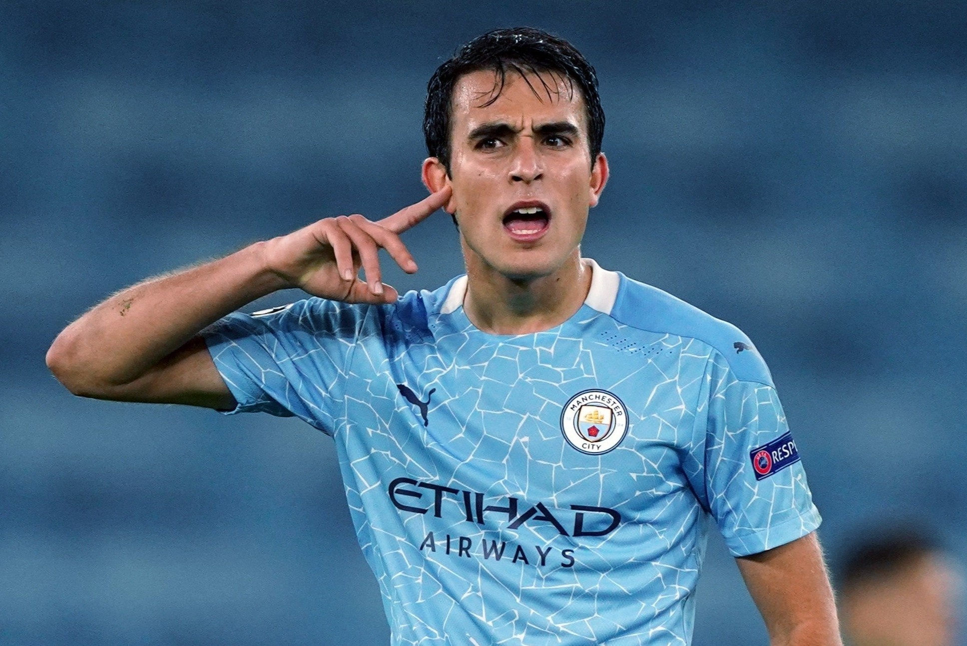 Barca co tan binh dau tien cho mua giai moi hinh anh