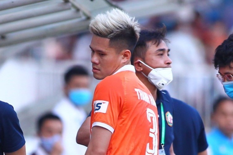 Trung ve tuyen Viet Nam bo vao duong ham khi bi thay som hinh anh