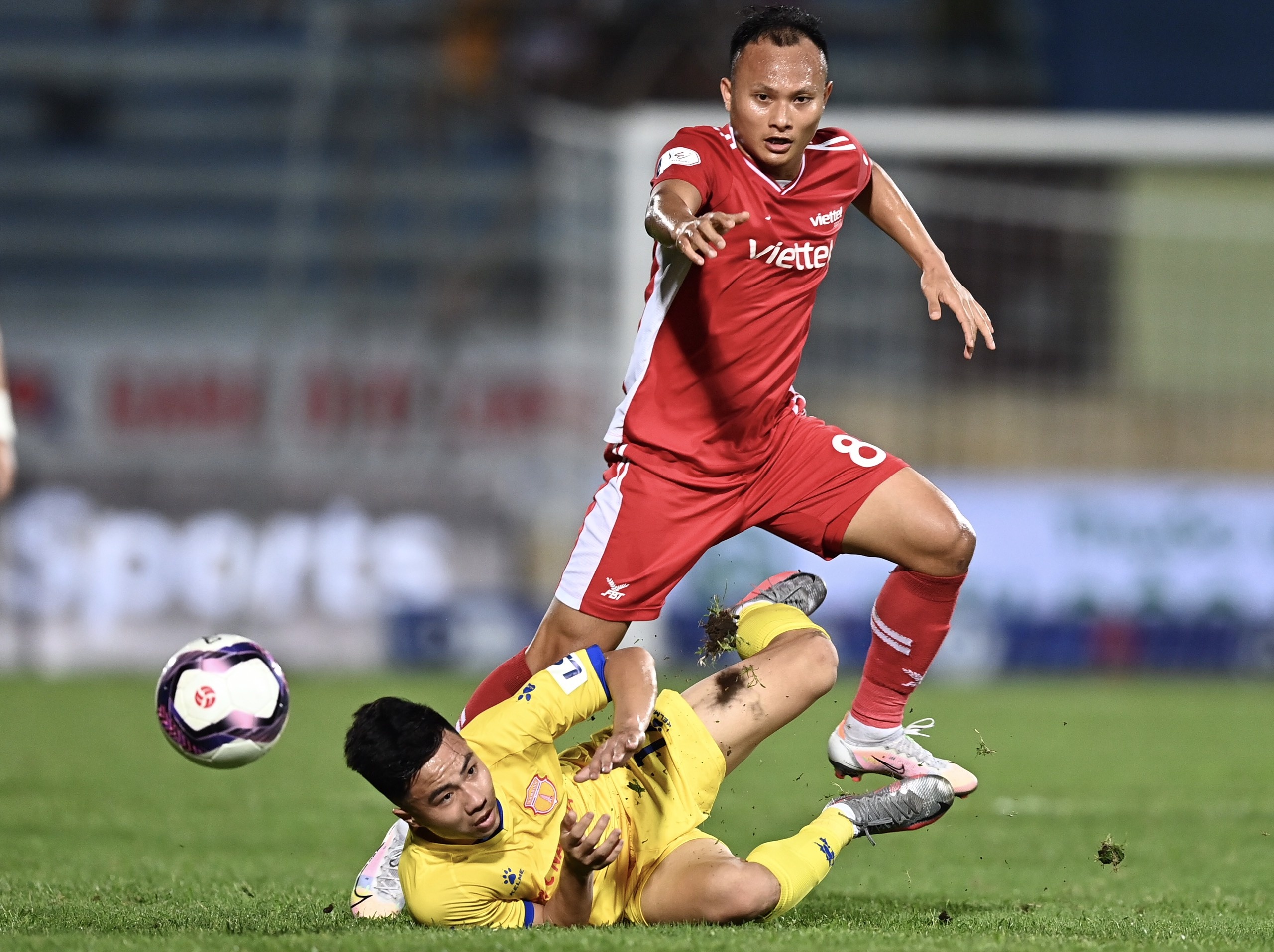 hau ve phai tuyen viet nam anh 1