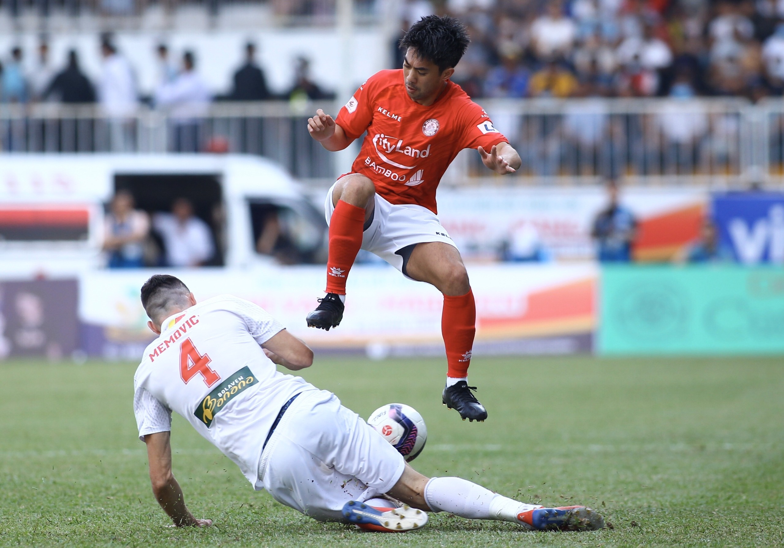 lee nguyen ne cu vao bong anh 1