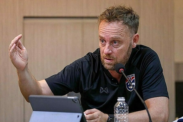 HLV Thai Lan: ‘Toi khong danh gia thap doi thu nao’ hinh anh