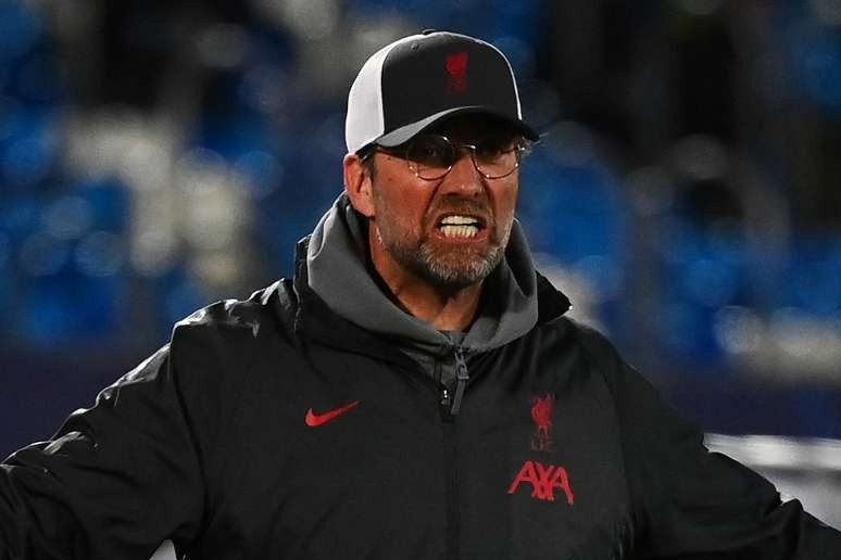 Klopp giam len vet xe do cua chinh minh hinh anh