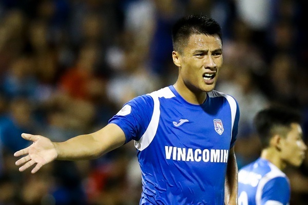 Bau Hung tung xin tra CLB Quang Ninh vao thang 1/2021 hinh anh