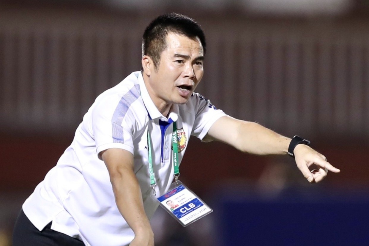 HLV Pham Minh Duc: 'Toi se bo het ngoai binh' hinh anh