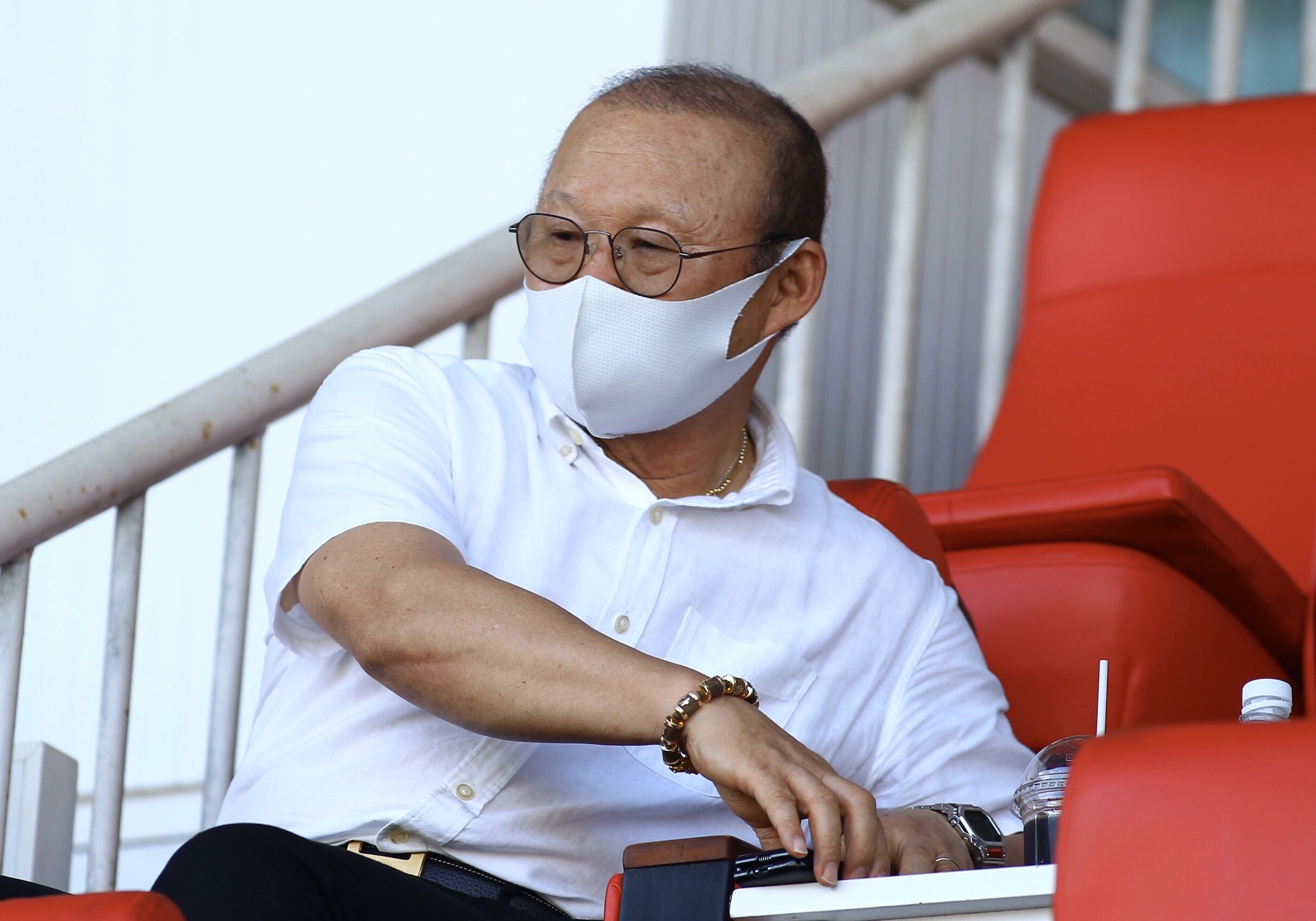 thay park va bau duc anh 1