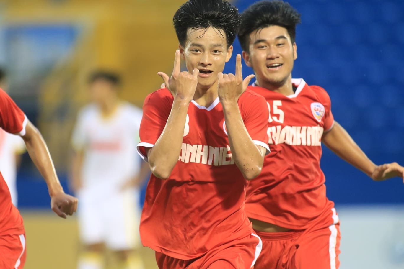 u19 pvf vo dich quoc gia anh 1