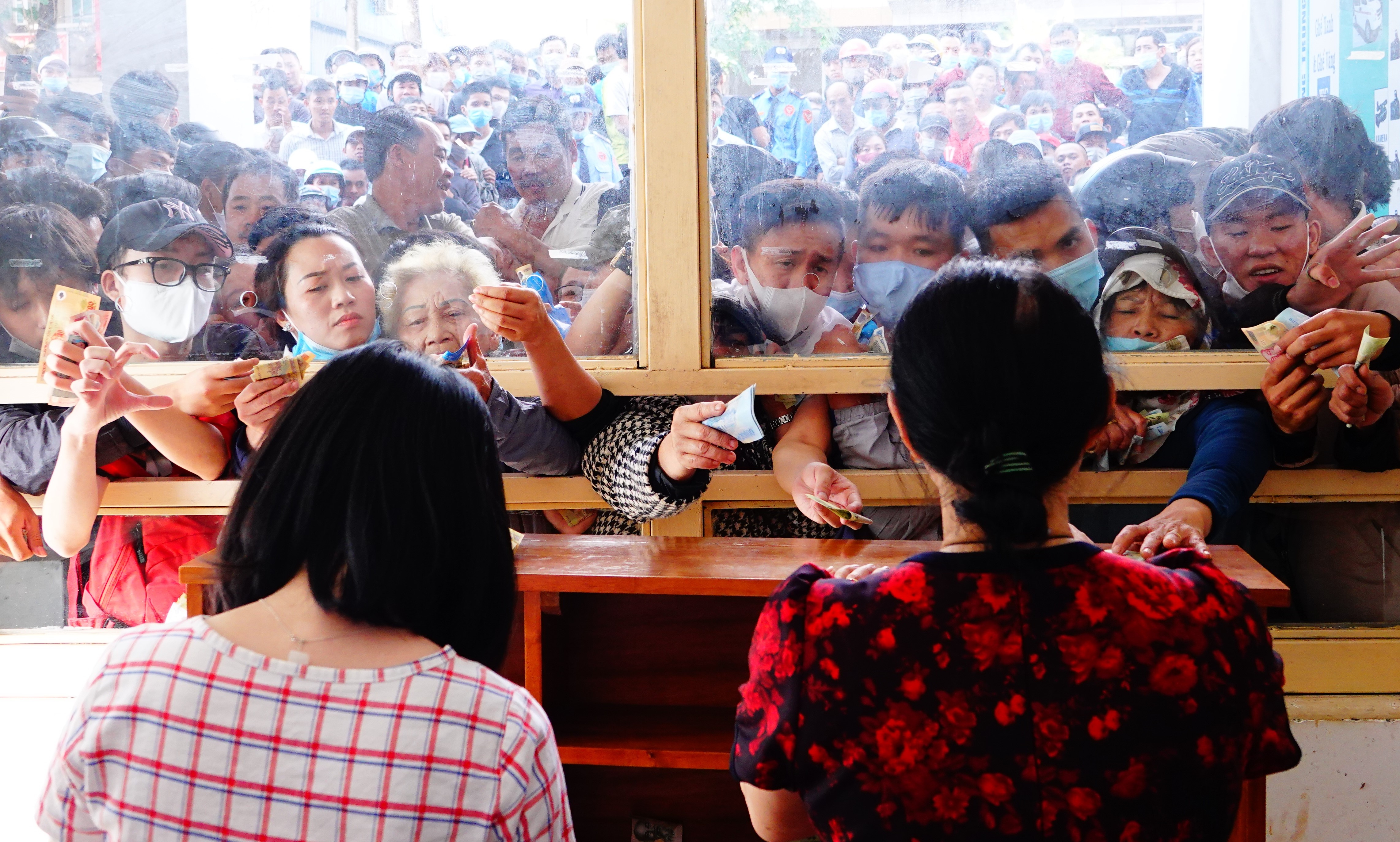 'Neu cu the nay, kho co nguoi den san xem HAGL' hinh anh