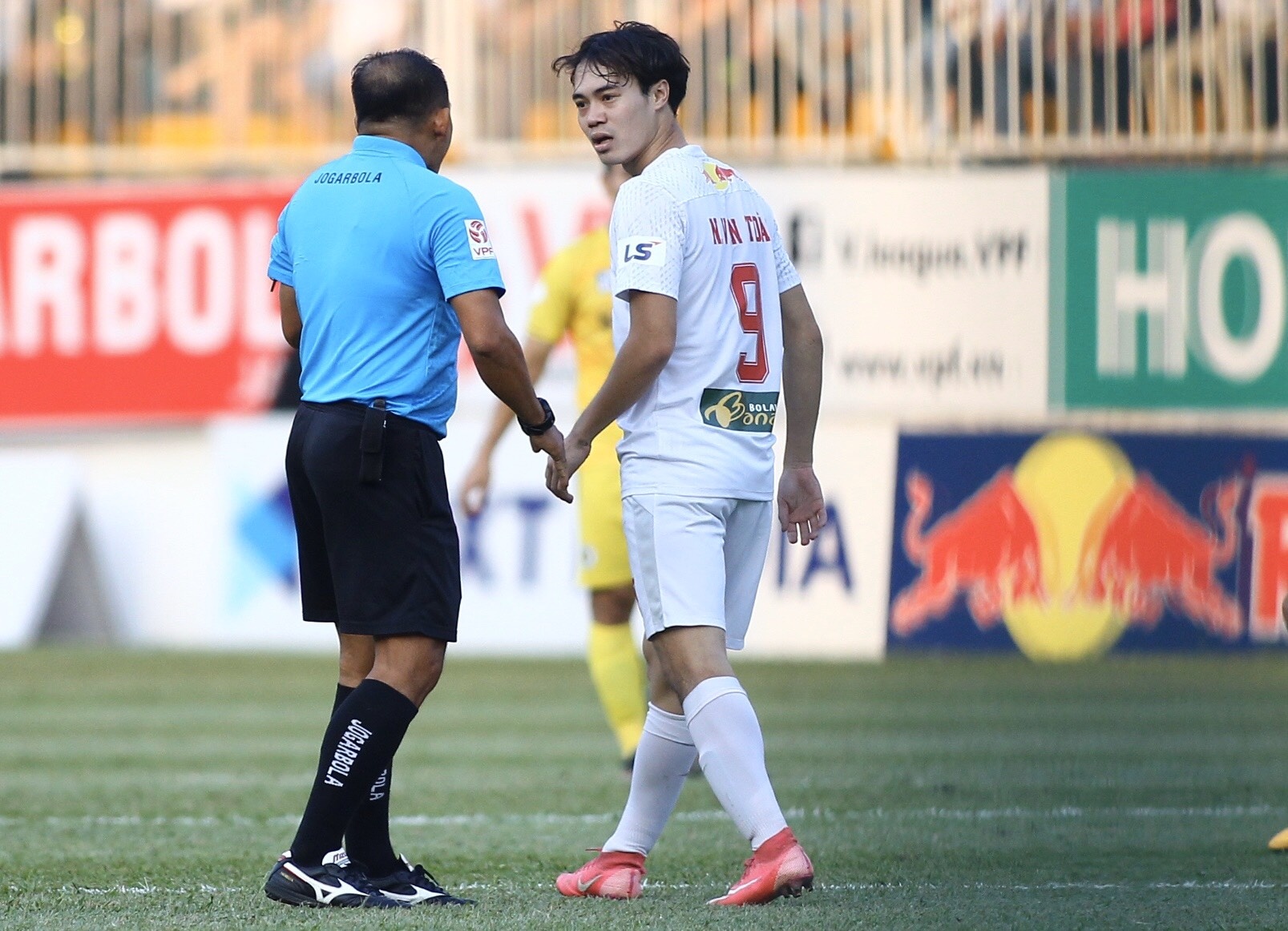 van toan phan ung anh 2