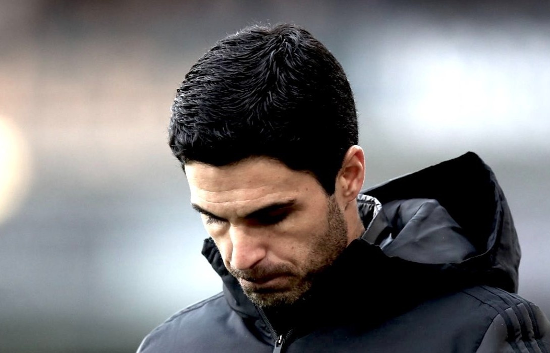 Arsenal: 'Chung toi da pham sai lam' hinh anh