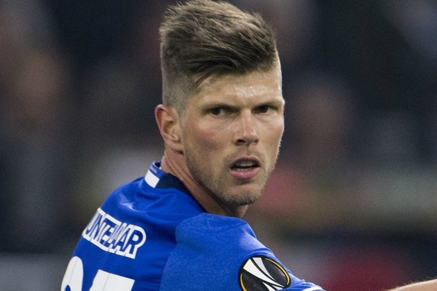 Schalke lan dau xuong hang sau 30 nam hinh anh