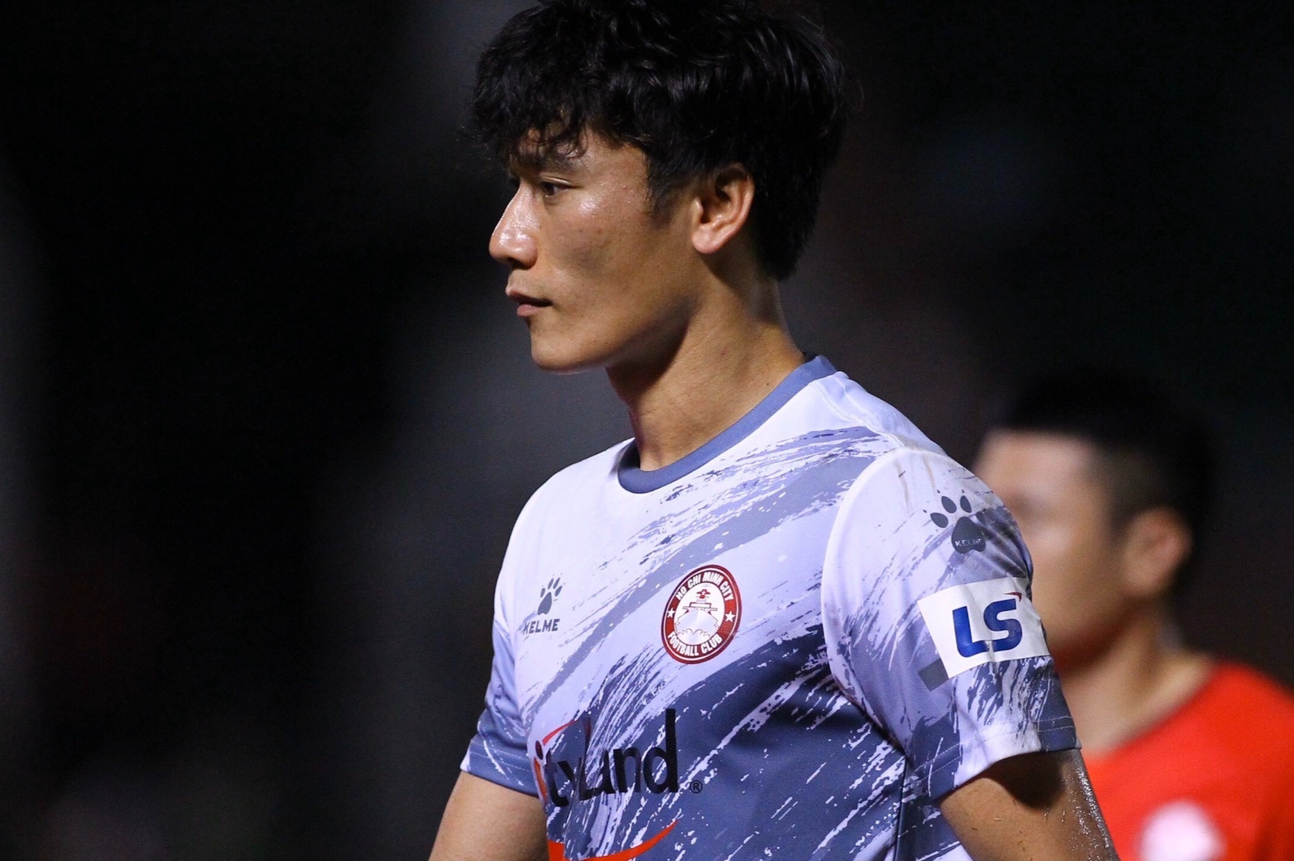 Bui Tien Dung khong bi trach du mac sai lam hinh anh