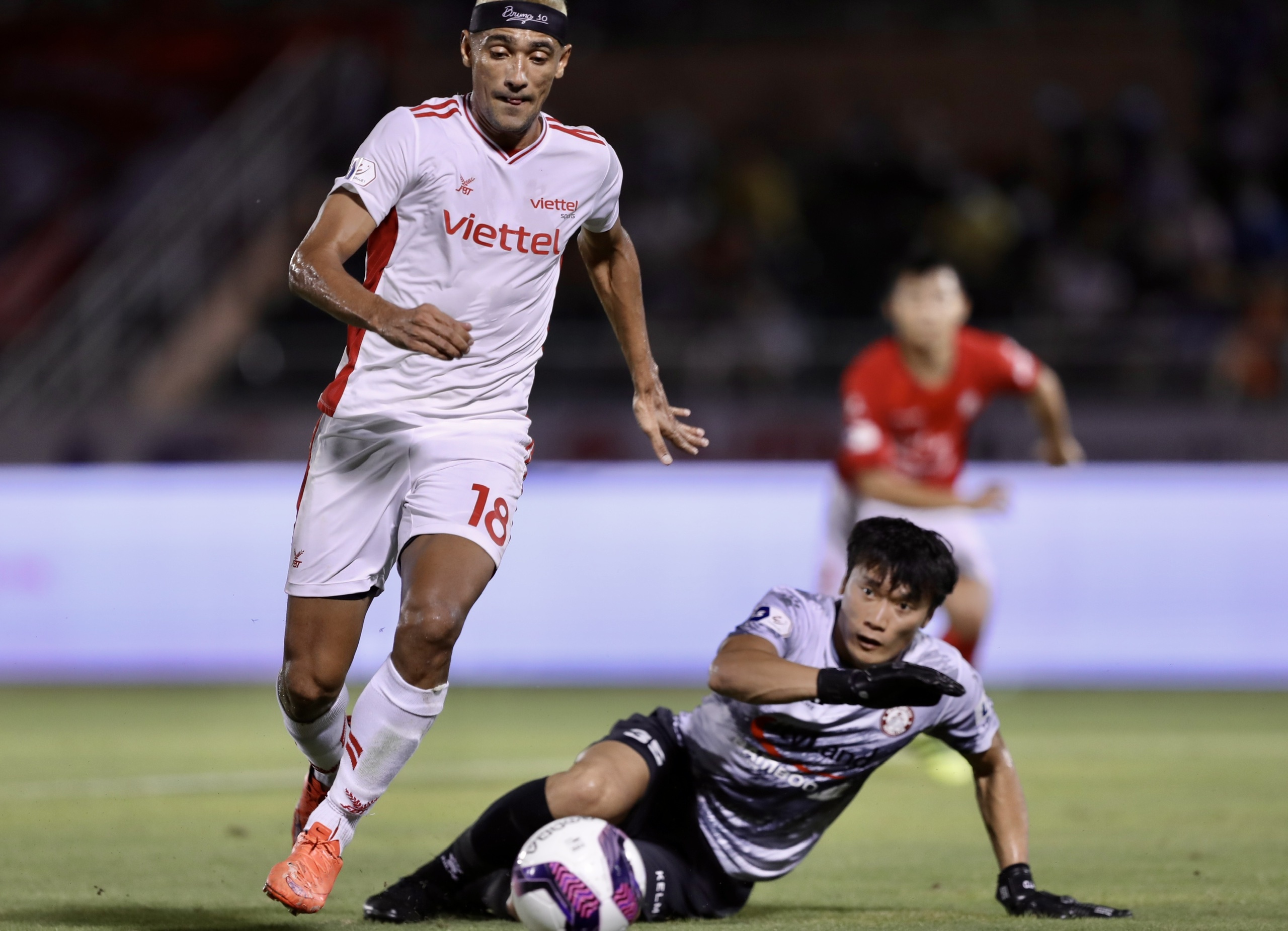 ban gai bui tien dung anh 6