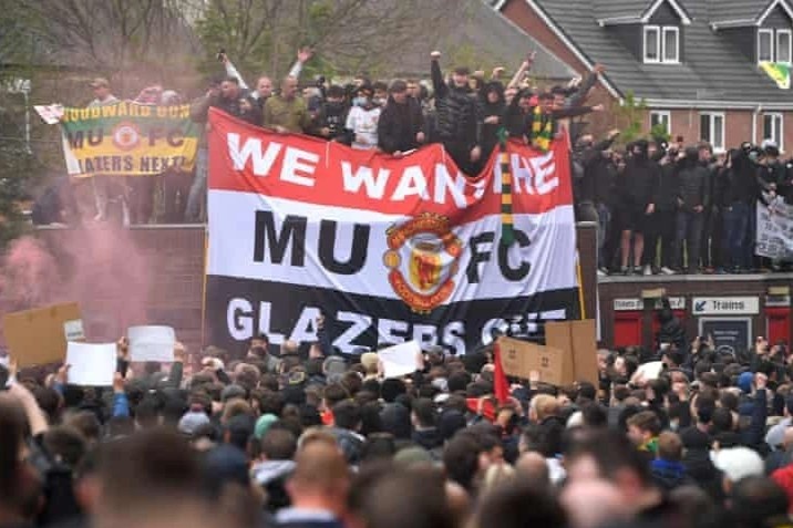 Huyen thoai MU ung ho co dong vien bieu tinh hinh anh