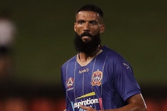 Malaysia goi cau thu tu Bi, Australia de dau tuyen Viet Nam hinh anh