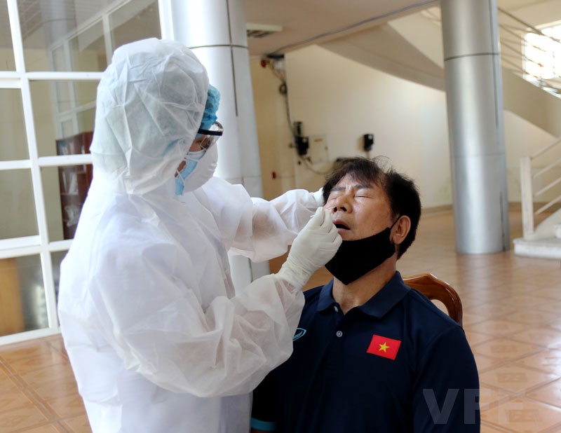 u22 viet nam xet nghiem covid-19 anh 7