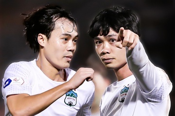 Van Toan, Cong Phuong gop cong giup HAGL thang CLB Binh Dinh 2-1 hinh anh